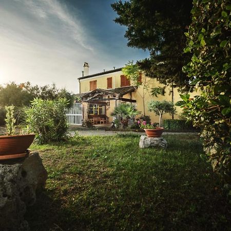 Briciola Di Sole B&B E Ristorante Borgo  Екстериор снимка